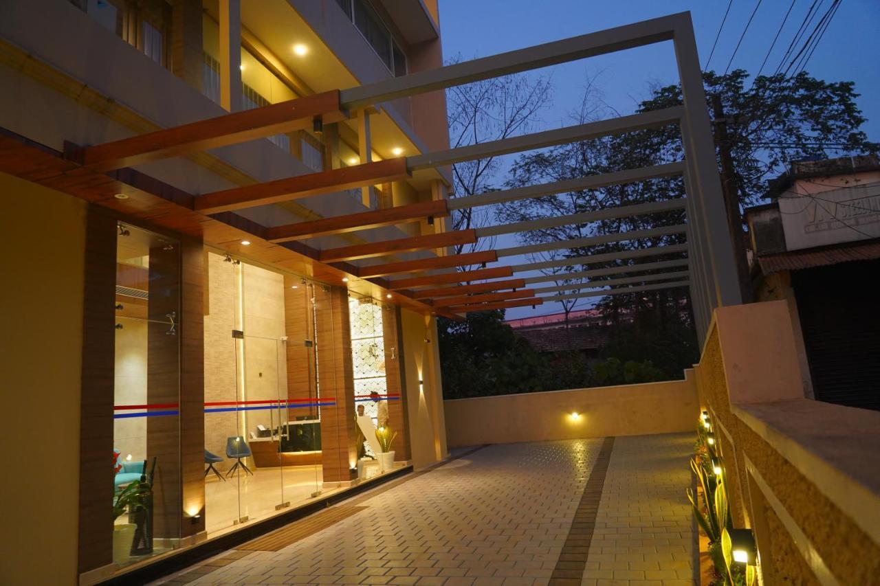 Hotel Bekal International Kāsaragod Екстериор снимка
